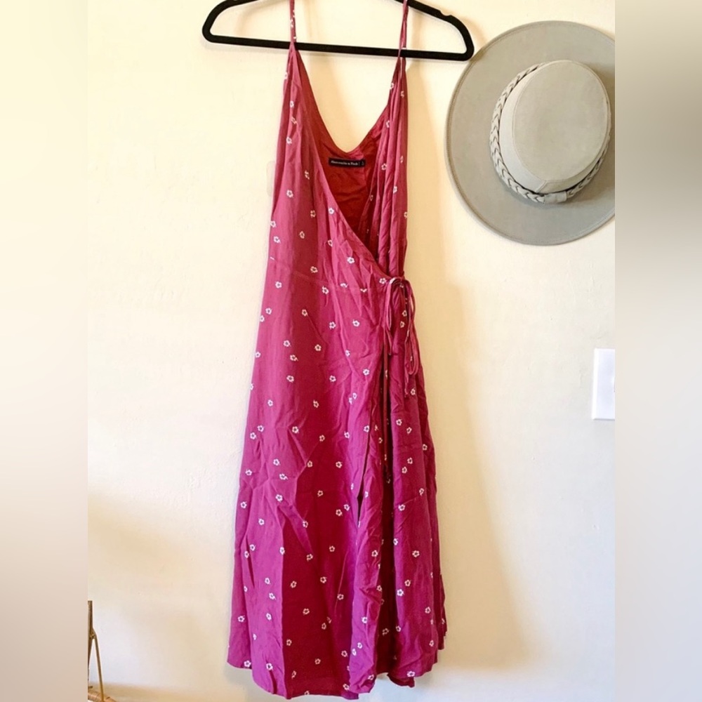 Abercrombie & Fitch Floral Wrap Dress